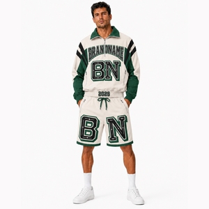 Conjunto Cortavientos de Satén de Poliéster con Logotipo Personalizado 2026 para Hombre - Chaqueta y Pantalones Cortos Deportivos Ligeros y Transpirables Estilo Urbano - Product Image 4