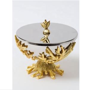 Support décoratif fantaisie plaqué or poli avec bol en verre pour noix et dattes, collection de fête Ramadan - Product Image 3