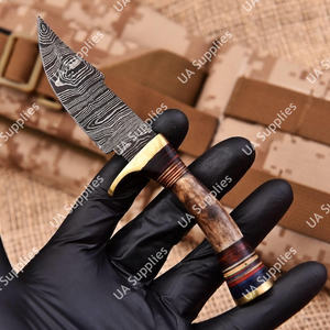 Cuchillo EDC de Camping Personalizable con Mango de Cuerno de Ciervo, Bolster de Latón/Madera Pakka y Acero de Damasco, Soporte OEM/ODM, Punta de Gota, Venta al por Mayor - Product Image 5