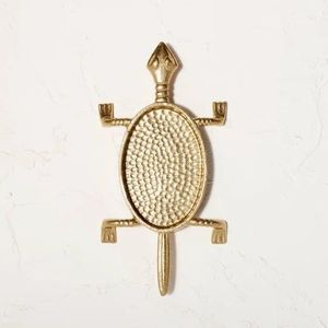 Centre de table moderne en métal en forme de tortue pour une décoration élégante de la pièce et une touche décorative sur la table centrale. - Product Image 1