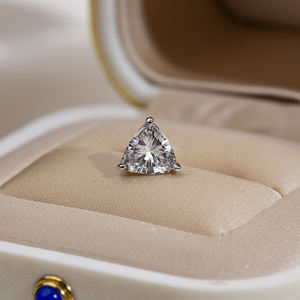 Pendientes de Diamantes Trilliant de Lujo, Cultivados en Laboratorio, Certificados por IGI, Color D E F, Claridad VVS VS, Oro, Oro Rosa, Oro Blanco, Plata - Product Image 5