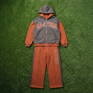 Conjunto Deportivo para Hombre en Gris Oscuro y Naranja Oxidado con Bloques de Color, Sudadera con Capucha y Cremallera, Estampado de Letras y Pantalones de Pierna Ancha - Product Image 5