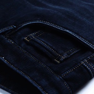 Pantalons en denim vintage sur mesure de haute qualité, coupe ajustée, effet délavé, streetwear pour hommes - Product Image 5