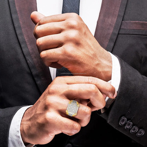 Bague Chevalière de Fiançailles pour Homme de Créateur, Style Iced Out, avec Moissanite Taille Ronde, en Argent Sterling 925, Bijoux Hip Hop - Product Image 3