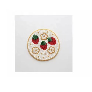 แผ่นรองแก้วคริสตัลลายมะกอก ดีไซน์โดดเด่น ประดับลูกปัด สำหรับใช้ในบ้าน สำนักงาน งานแต่งงาน งานเลี้ยง - Product Image 5