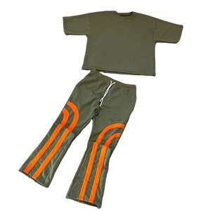 Camisetas de gran tamaño Camiseta y pantalones de chándal Conjunto de pantalones de chándal con estampado de calavera personalizado Conjunto de camiseta para hombres - Product Image 2