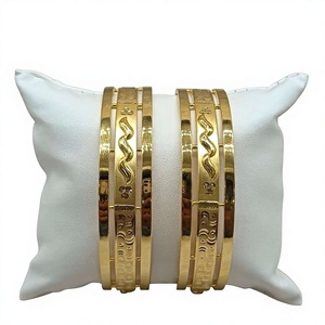22K Solid Gold <b>Bangle</b> <b>Set</b> for Women Traditional Indian Gold Kada Pair Elegant Handcrafted Yellow Gold Bracelets - Product Image 2