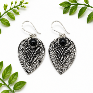 Boucles d'oreilles en onyx noir naturel et laiton |   Boucles d'oreilles pendantes en pierres précieuses faites à la main |   Bijoux en gros - Product Image 3
