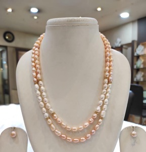 Magnifique ensemble de collier et boucles d'oreilles en perles véritables de qualité supérieure pour femmes et filles, collection pour mariage et fêtes. - Product Image 2