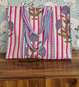 Sac fourre-tout classique bohème en coton pur, matelassé à la main, écologique, avec fermeture éclair, poches intérieures/extérieures, motifs floraux multiples - Product Image 2