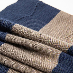 Chemises polo confortables pour hommes avec matière respirante, design à manches courtes, idéales pour le streetwear - Product Image 6