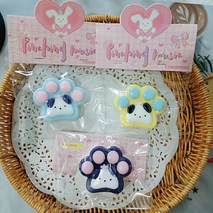 ของเล่นบีบ TPR รูปอุ้งเท้าสุนัขและแมว ขนาด 7 ซม. สำหรับเด็กและผู้ใหญ่ ช่วยคลายเครียด บรรเทาความกดดัน เหมาะเป็นของขวัญ - Product Image 1