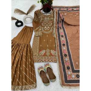 Ensembles pour femmes de designer Top-Plazzo et Dupatta avec broderie lourde Travail Look élégant - Product Image 3