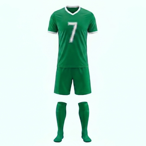 Uniforme de Fútbol 100% Transpirable, Material de Poliéster de Secado Rápido, Ligero, Absorbente de Humedad, Uniforme Deportivo Unisex Personalizado - Product Image 1