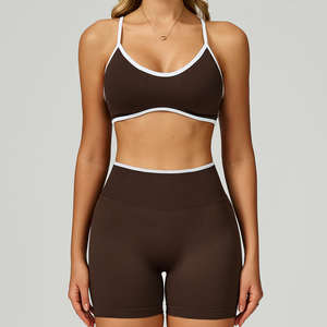 Ensemble de yoga cinq pièces pour femme, couleurs personnalisables, soutien-gorge de sport extensible, haut court à manches longues et short, logo frontal, tenue de fitness coupe ajustée - Product Image 5
