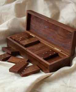 Jeu de dominos en bois dans une boîte avec motif de points circulaires, forme irrégulière, collection d'art, jeu de dominos en résine - Product Image 2