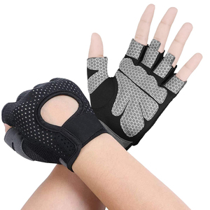Gants de CrossFit sur mesure avec bandes élastiques réglables pour une maintien sécurisé lors des mouvements et la musculation - Product Image 1