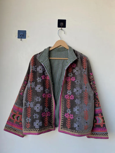 Veste kimono en velours Suzani faite à la main avec poche avant |   Couette écologique respirante matelassée 100% coton anti-plis séchage rapide style bohème - Product Image 5