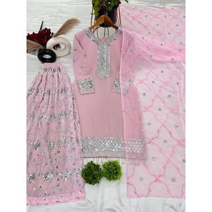 Ensembles de costumes fantaisie pour femmes avec une séquence de broderie lourde, y compris le haut-Plazo et Dupatta - Product Image 3