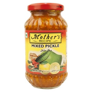 Mixed Pickle est un condiment traditionnel épicé et acidulé, préparé à partir d'un mélange savoureux de mangue, de citron vert, d'ail et d'épices aromatiques. - Product Image 2