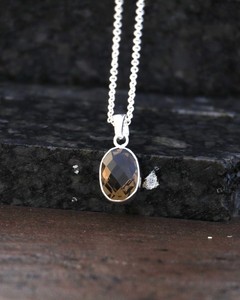 Collar con Colgante Ovalado de Cuarzo Ahumado, Chapado en Plata, Piedra Preciosa Natural, Cristal Facetado, Joyería Elegante, Regalo para Mujeres y Hombres - Product Image 3