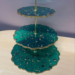 Soporte para Pastel de Resina de la Mejor Calidad, Elegante y con Diseños Estilizados, Ideal como Accesorio para Servir - Product Image 1