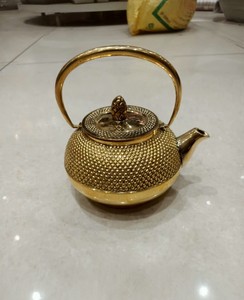 Théière en laiton vintage, artisanale, pour collectionneurs et cérémonies culturelles, à prix d'exportation - Product Image 4