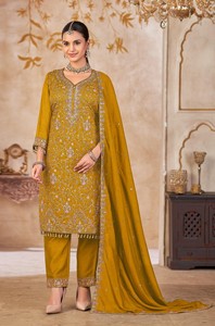 Traje Salwar Kameez Moderno de Seda Vichitra, Listo para Usar, con Bordado y Encaje, para Fiestas, Bodas y Diwali - Product Image 3
