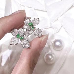 Pendientes Largos Retro Franceses con Perla Edison de Agua Dulce y Incrustaciones de Nácar Natural Brillante - Product Image 4