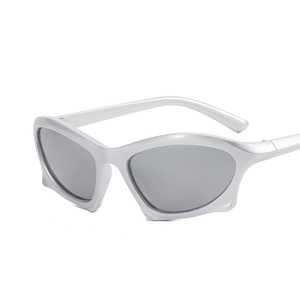 Cool Sports Sunglasses Retro Y2k Glasses Outdoor Punk Sunglasses for Men and Women - Product Image 4