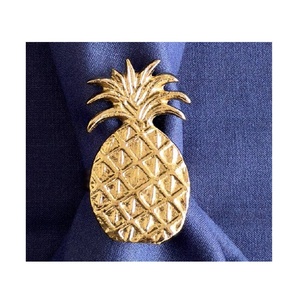 Servilletero Moderno de Aluminio con Diseño de Piña Dorado, Vajilla en Stock para Eventos Festivos y Decoración de Mesa - Product Image 2