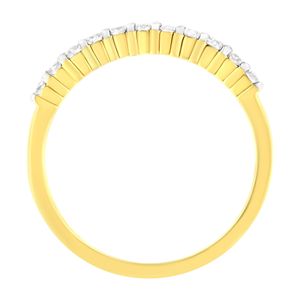 Anello con fascia scanalata in oro giallo 10K con diamanti certificati IGI da 1/4 carati, montatura a griffe, colore I-J, purezza I2-I3 - Product Image 4