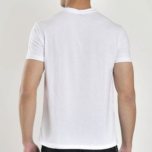เสื้อยืดผู้ชาย OEM ผลิตเพื่อการใช้งานประจำวันด้วยผ้าเนื้อนุ่มและโครงสร้างแข็งแรงเพื่อประสิทธิภาพที่เชื่อถือได้ในระยะยาว ขายส่ง - Product Image 4