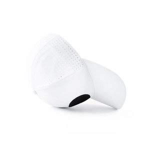 Gorra de Béisbol al por Mayor con Etiqueta Privada, Impermeable, Transpirable, de Secado Rápido, con Logotipo de Parche Tejido Personalizado y Agujeros Perforados Cortados con Láser - Product Image 4