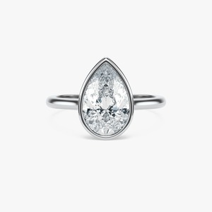 Anillo de compromiso solitario minimalista de oro de 14 quilates con diamante de laboratorio en forma de pera de 3 quilates - Product Image 3