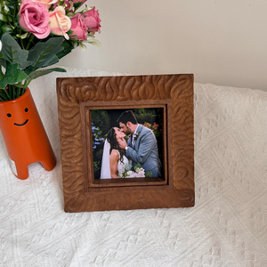 กรอบรูปไม้เนื้อแข็งทำมือสุดหรู ดีไซน์ธรรมชาติ สำหรับตั้งโชว์บนโต๊ะ เหมาะสำหรับบ้าน สำนักงาน ห้องนั่งเล่น สไตล์วินเทจ ตกแต่งอย่างมีระดับ - Product Image 5