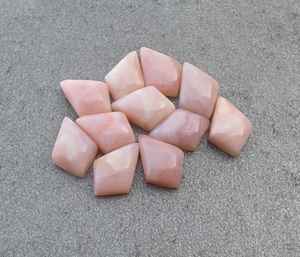 Ópalo Rosa Natural en Forma de Cometa, Cabujón Plano, Calibrado, Gema Suelta para Joyería - Product Image 3