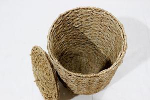 Panier de rangement rustique fait main en jonc de mer avec couvercle, grand, naturel, écologique, rond, tressé, pour le linge - Product Image 2