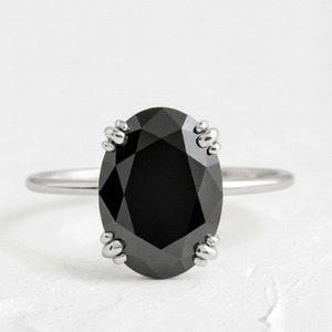 Bague de fiançailles élégante et minimaliste mettant en valeur un diamant noir naturel AAA de 3,80 carats, fabriquée en argent 925 - Product Image 3
