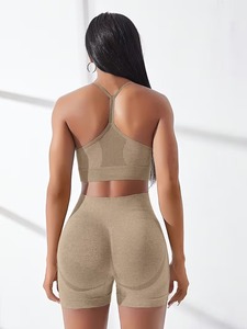 Ensemble de sport d'été sans couture pour femme, débardeur fitness à fines bretelles en Y et short sculptant et liftant les fessiers - Product Image 6