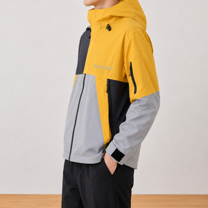 Chaqueta funcional con capucha para hombre, resistente al agua. - Product Image 2