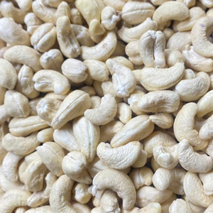 Emballage de marque privée pour noix de cajou SANTIGO, noyaux de noix de cajou, Kaju Badam, première qualité - Product Image 1
