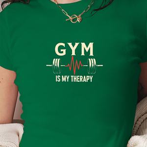 GYM IS MY THERAPY Camiseta corta de moda para mujer - Product Image 4