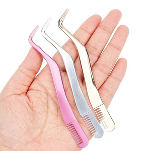 แหนบหวีขนตาสแตนเลสหลากสี ปลายโค้ง ใช้สำหรับติดขนตาปลอม 2 in 1 พร้อมหวีในตัว - Product Image 6