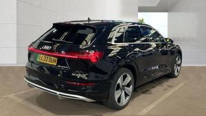 OFFRE AVANTAGIEUSE 2022 E-TRON 55 S LINE AUTO QUATTRO 5 PORTES 95KWH 11KW CHARGEUR - Product Image 2