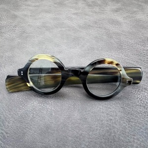 Gafas de cuerno de alta demanda: monturas elegantes con textura natural para uso óptico y personal a la moda - Product Image 6