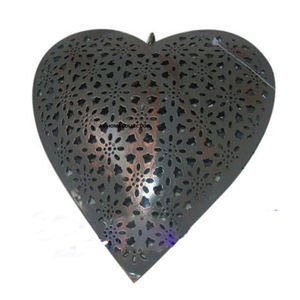 Corazón Colgante Navideño de Hierro de Alta Calidad con Acabado Negro para Decoración del Hogar, Caja de Regalo de Santa Claus - Product Image 1