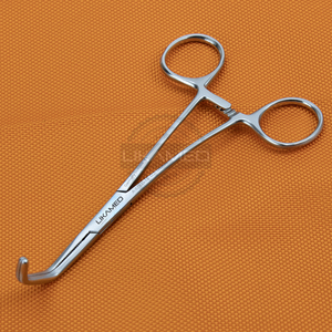 Pinza Vascular Pediátrica LIKAMED SATINSKY, Manual, Acero Inoxidable Alemán, 150 mm, 6 Pulgadas, Angulada 50 Grados, Cruzada, Dentada, Quirúrgica - Product Image 4