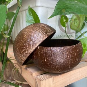 Waterproof <b>Coconut</b> Shell Candle Jar for Candle Making Wholesale High Quality Natural Home Decoration Christmas Candle in Vietnam - Product Image 1