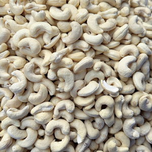 Hot Sale 2025 Cashew W320 Vietnam Cashews Nut Cashew Nuts Exporters Ready To Ship - Product Image 1